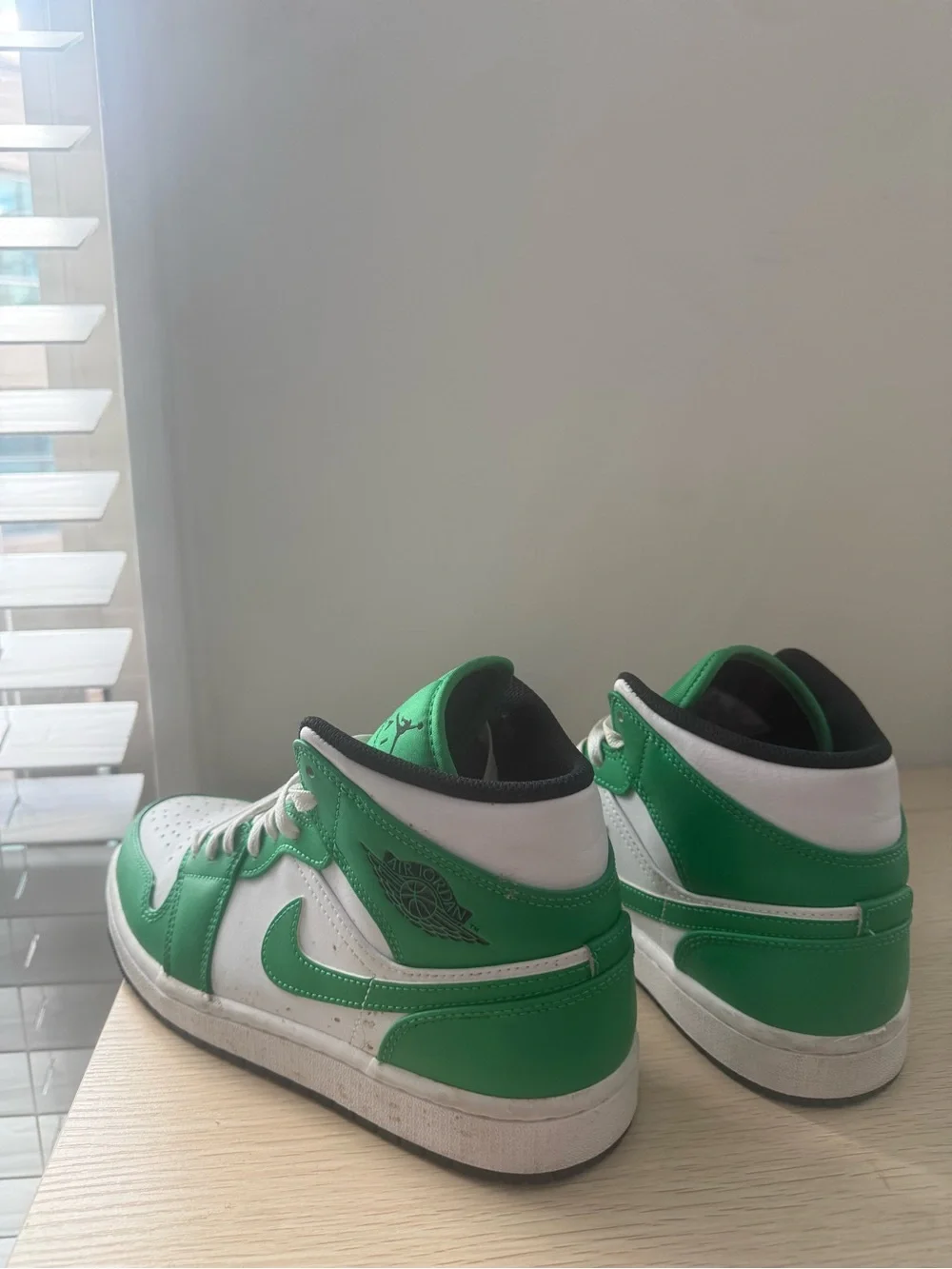 Nike Mid-Top Sneakers in Green and White